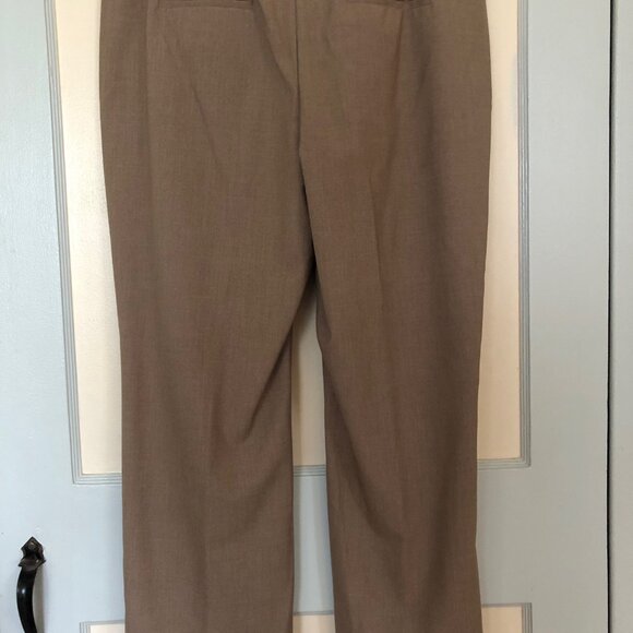 Apt 9 Beige Lightweight Pants Size 16P - Picture 7 of 10
